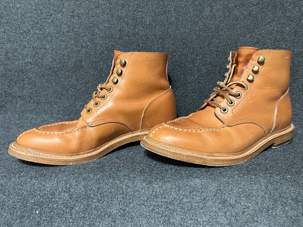 Photo by angelo on November 2, 2023 of the Grant Stone Ottawa Boot in Badalassi Carlo Natural Minerva.