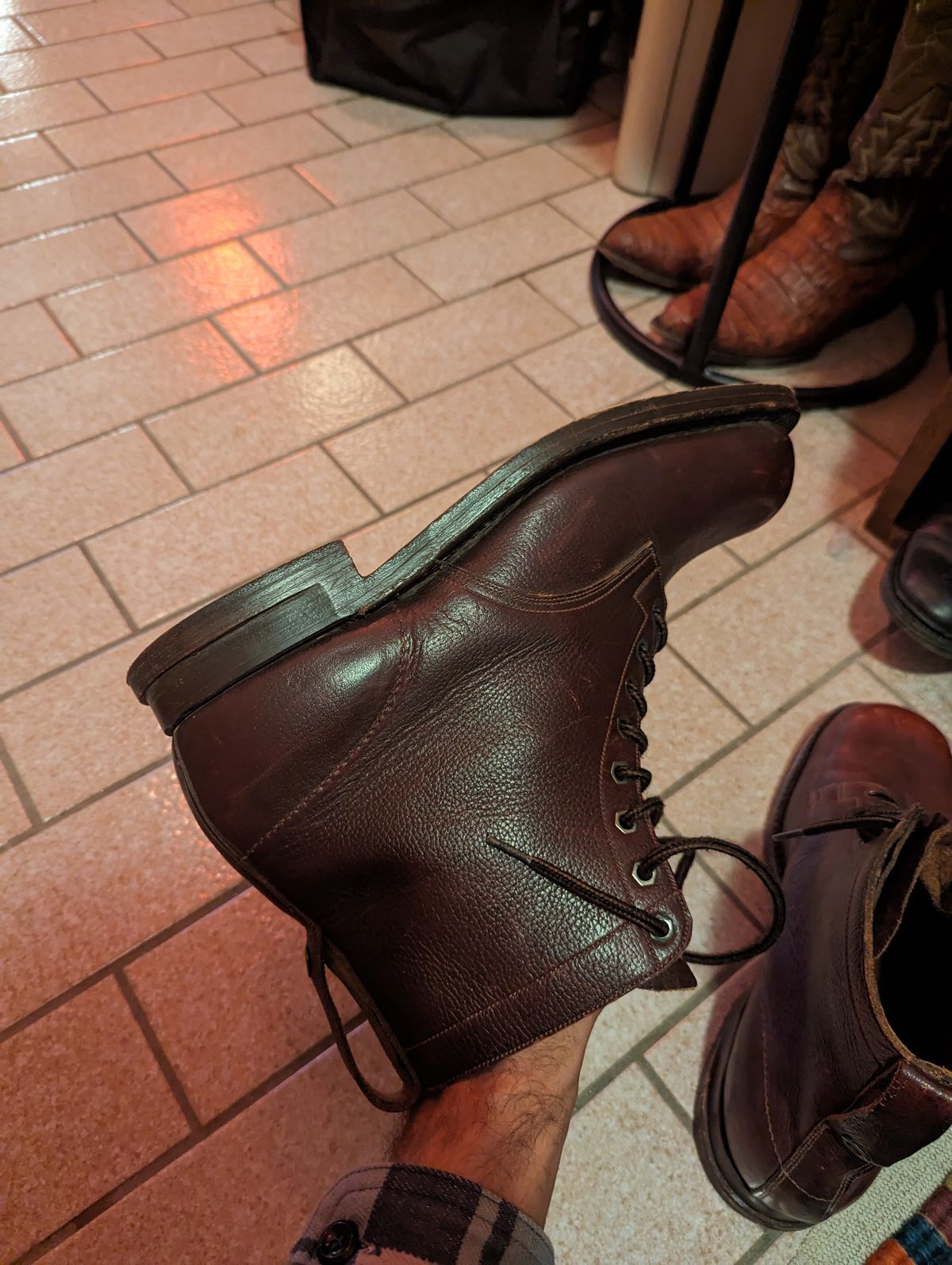 Photo by art.directorofpatina on November 5, 2023 of the Swedish Vintage Boots Television Reporter Boots 1950s in Unknown Leather.