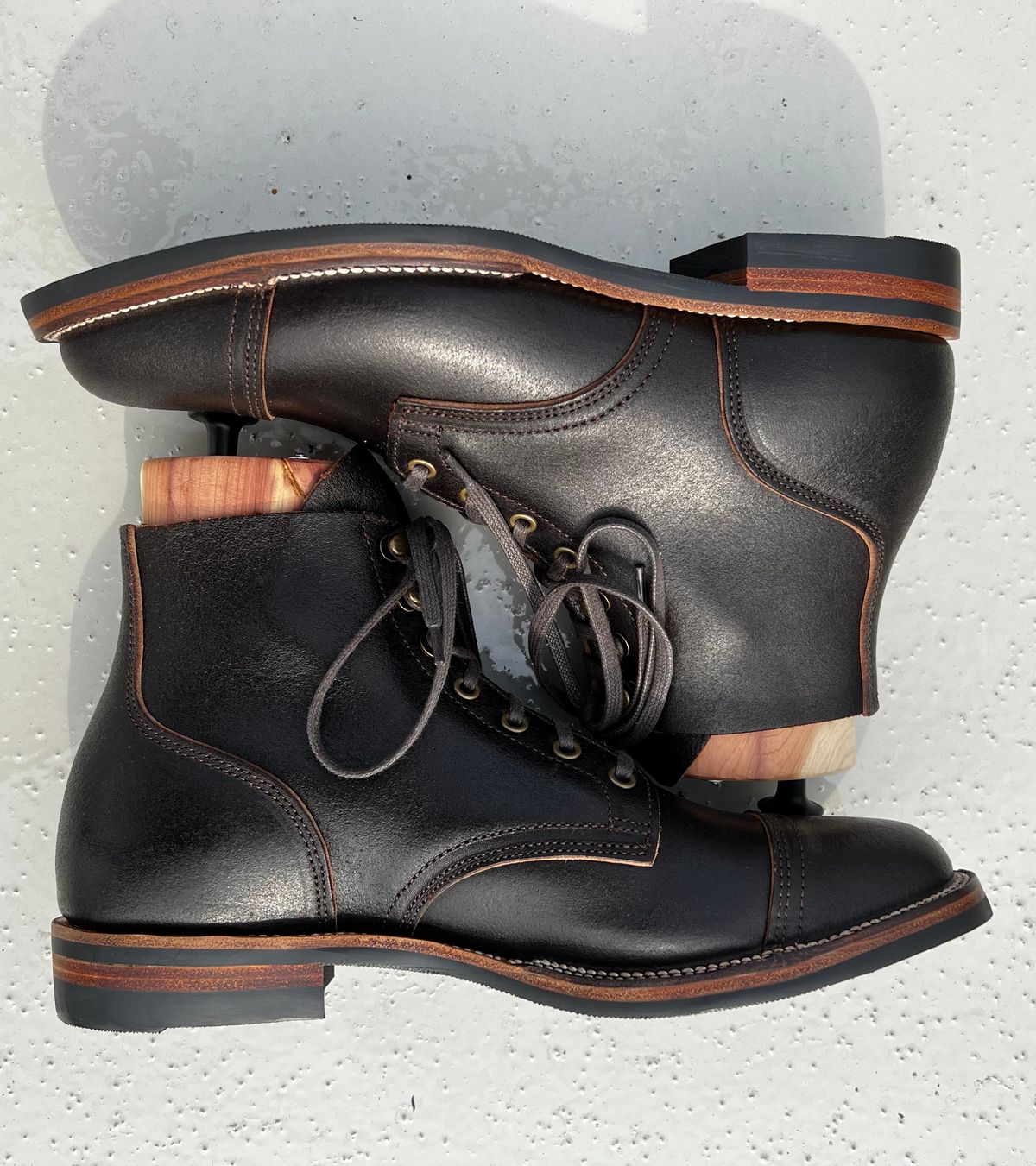 Photo by have.boots.will.travel on October 1, 2022 of the XBXS Derby Boots in Horween Dark Brown Waxed Flesh.