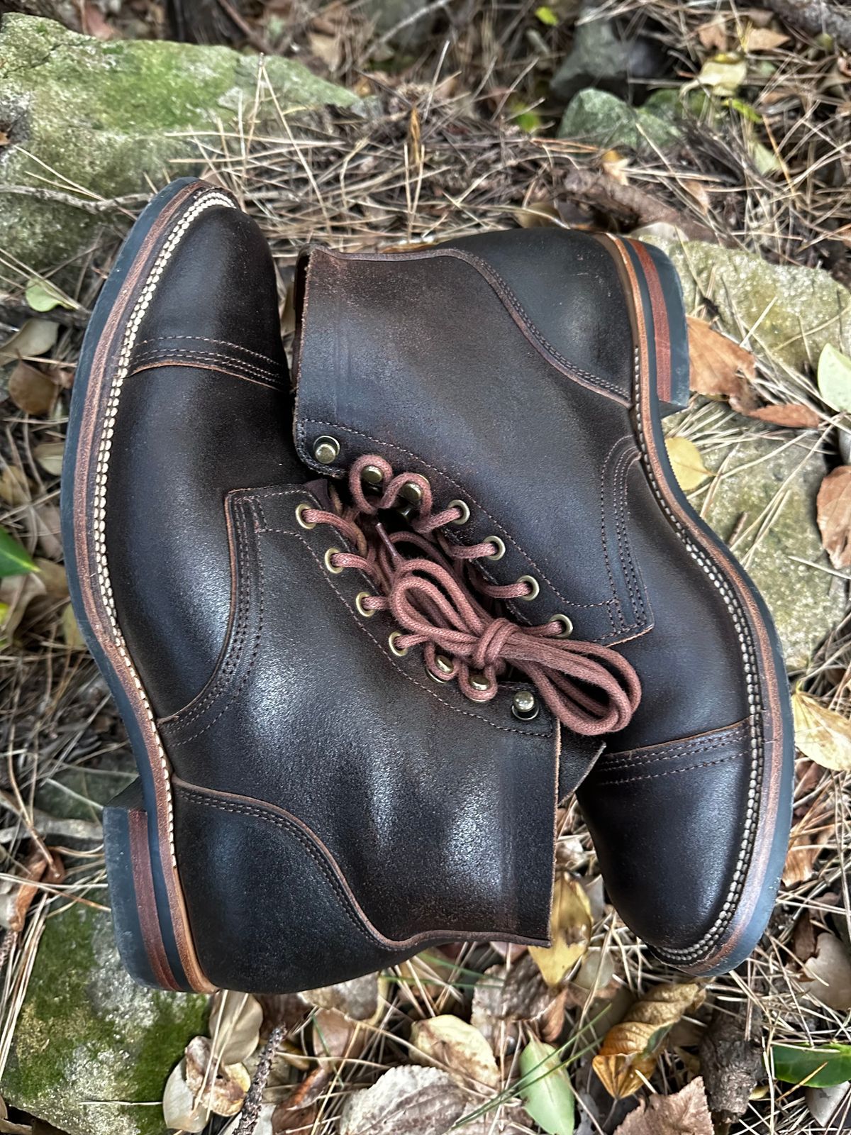 Photo by have.boots.will.travel on December 5, 2022 of the XBXS Derby Boots in Horween Dark Brown Waxed Flesh.