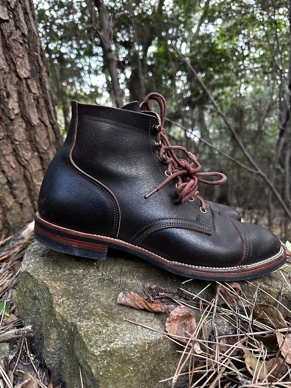 Photo by have.boots.will.travel on December 5, 2022 of the XBXS Derby Boots in Horween Dark Brown Waxed Flesh.