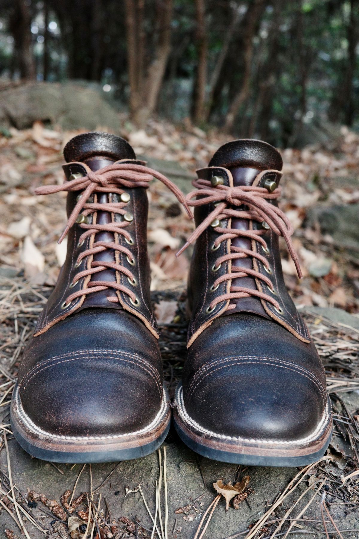 Photo by have.boots.will.travel on January 5, 2023 of the XBXS Derby Boots in Horween Dark Brown Waxed Flesh.
