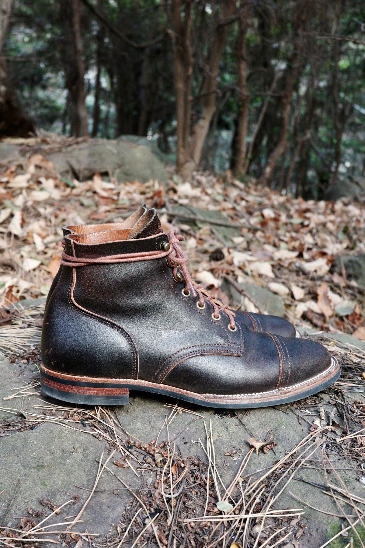 Photo by have.boots.will.travel on January 5, 2023 of the XBXS Derby Boots in Horween Dark Brown Waxed Flesh.