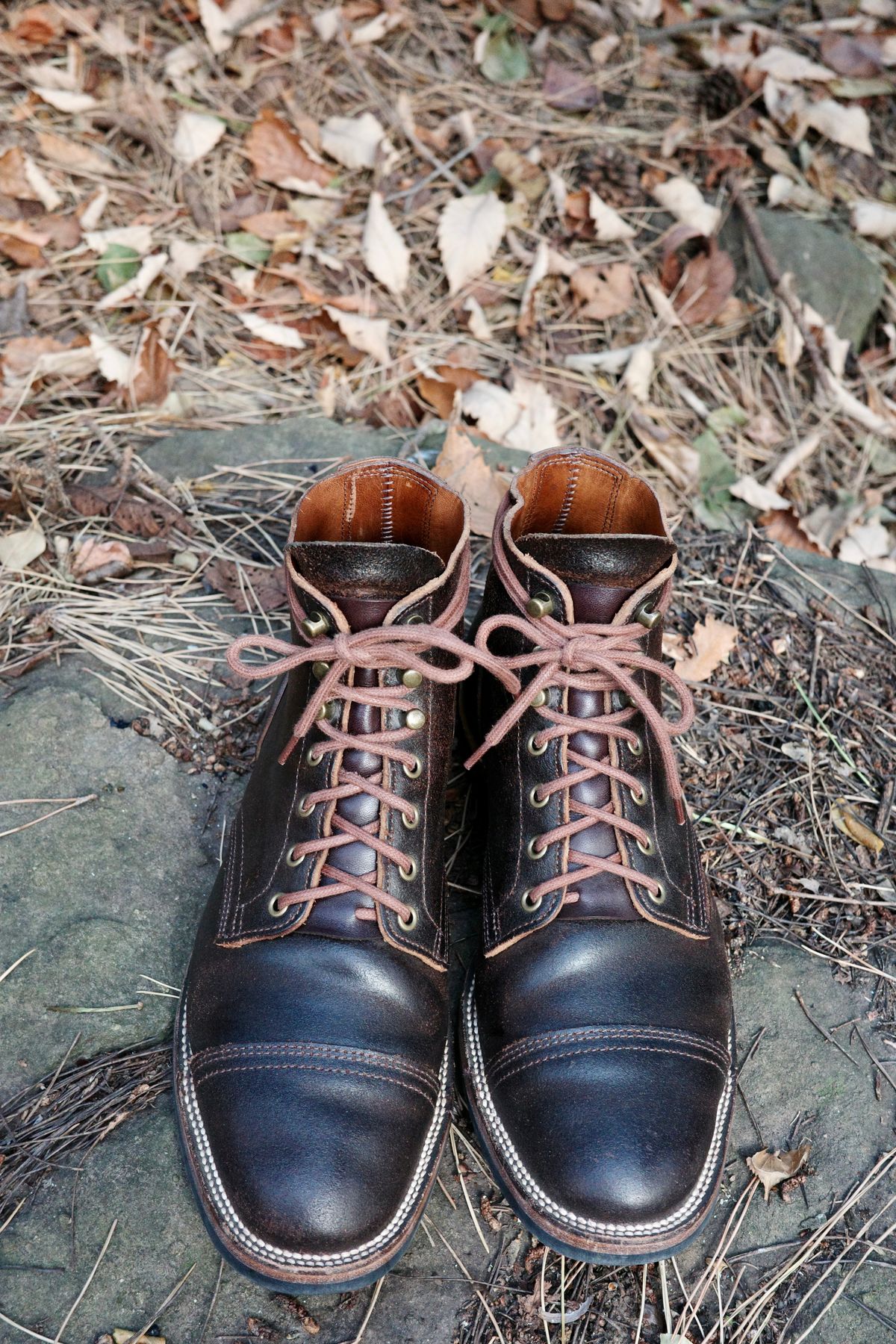 Photo by have.boots.will.travel on January 5, 2023 of the XBXS Derby Boots in Horween Dark Brown Waxed Flesh.
