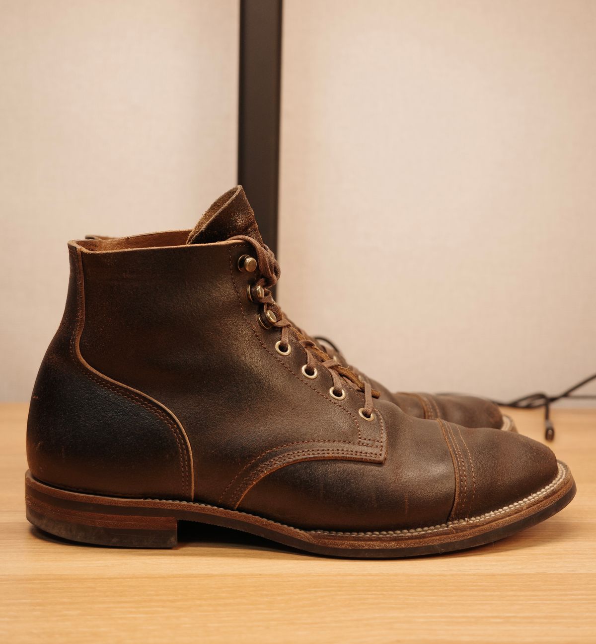 Photo by have.boots.will.travel on April 1, 2023 of the XBXS Derby Boots in Horween Dark Brown Waxed Flesh.