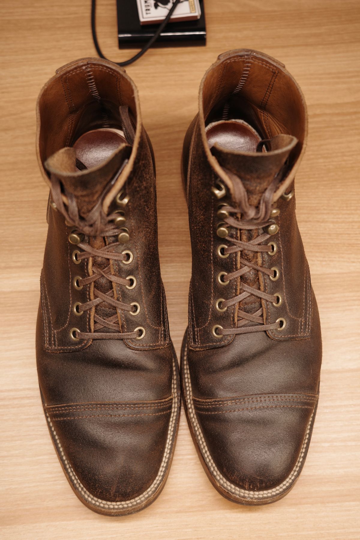 Photo by have.boots.will.travel on April 1, 2023 of the XBXS Derby Boots in Horween Dark Brown Waxed Flesh.