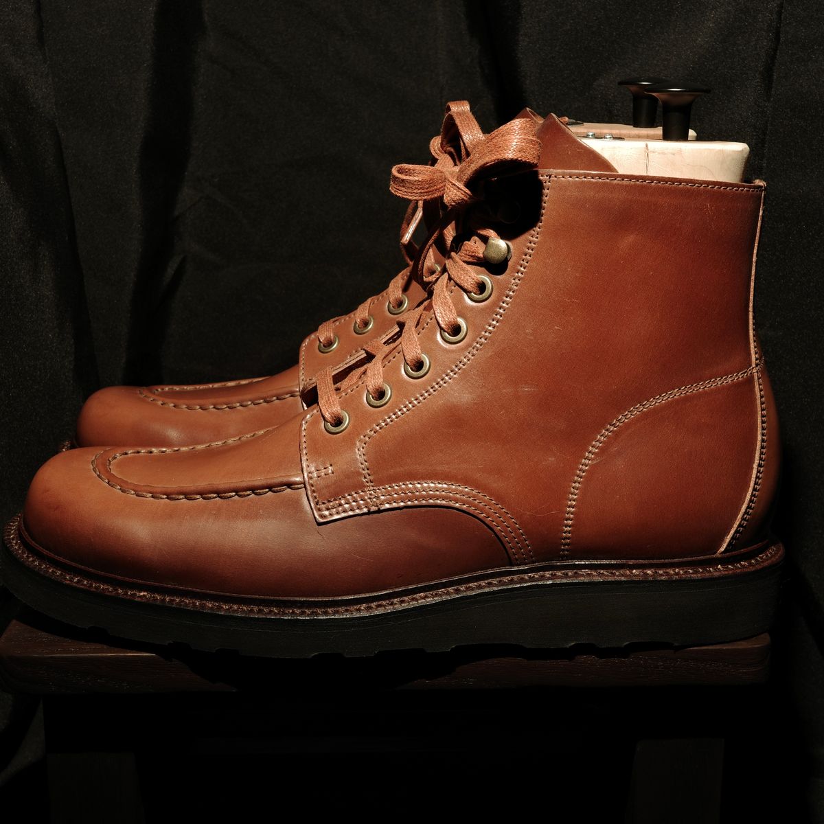 Photo by have.boots.will.travel on September 30, 2025 of the Grant Stone Brass Boot in Horween Honey Glazed Shell Cordovan.