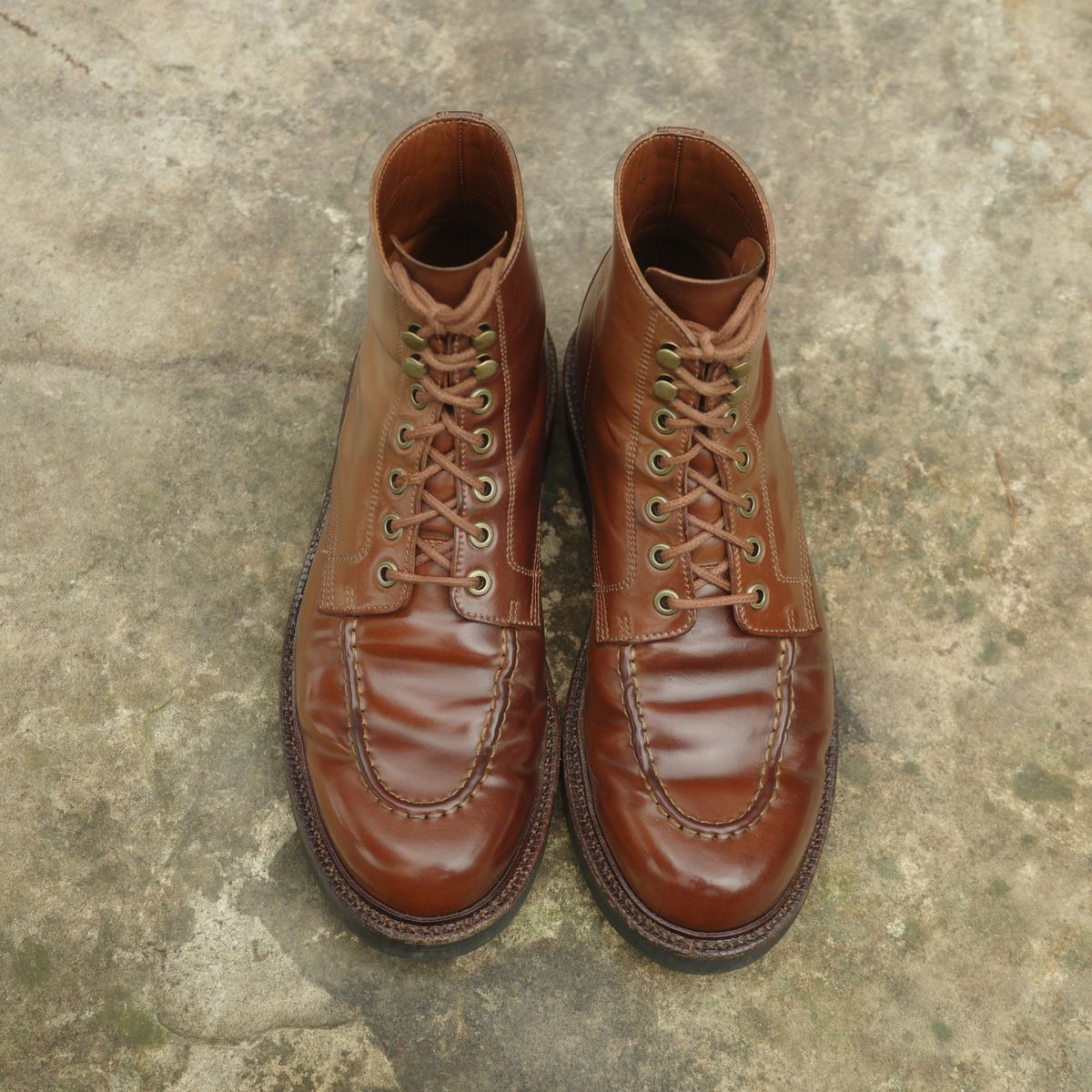Photo by have.boots.will.travel on April 4, 2026 of the Grant Stone Brass Boot in Horween Honey Glazed Shell Cordovan.