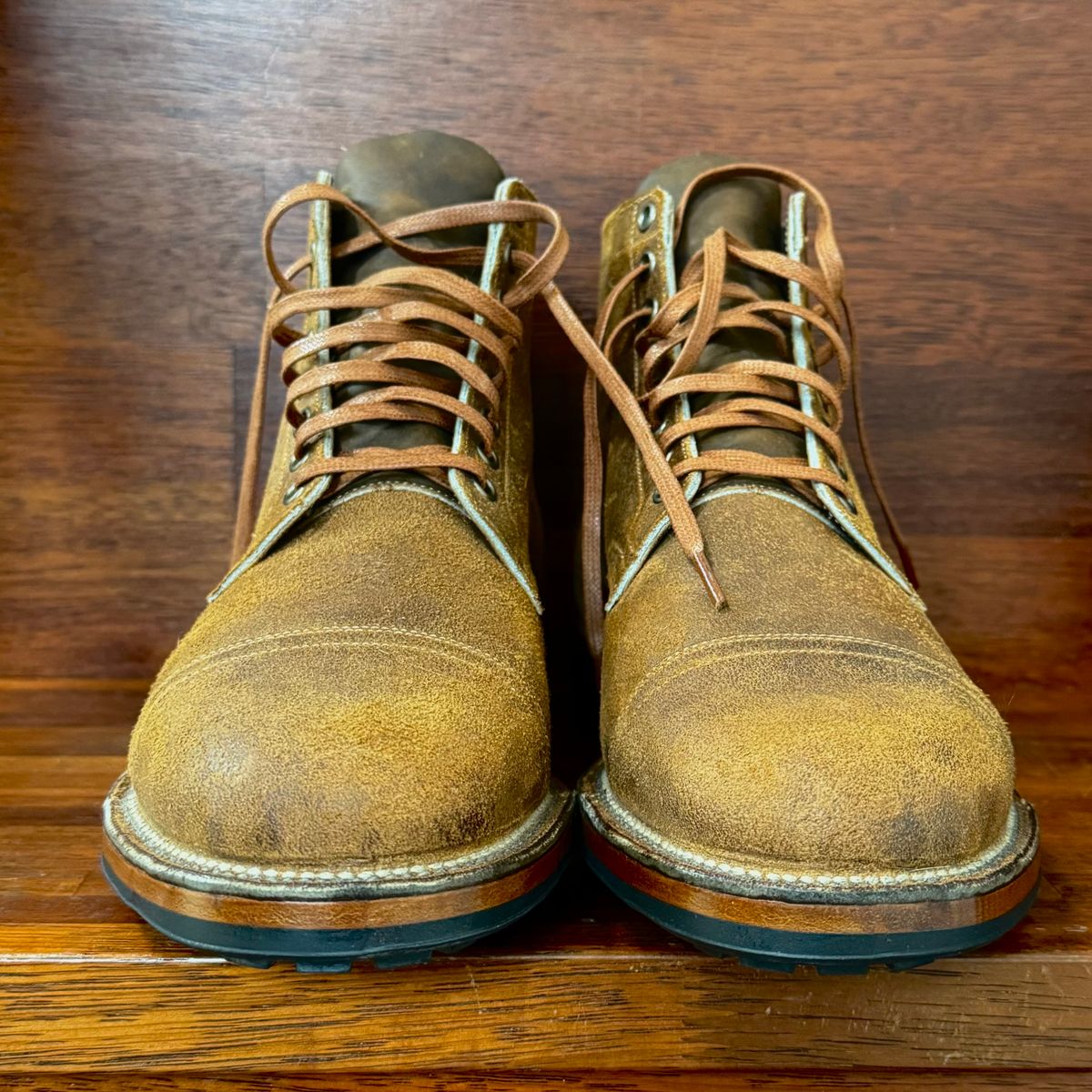 Photo by have.boots.will.travel on October 1, 2024 of the Viberg Service Boot PCT in Horween Golden Brown Predator Roughout.