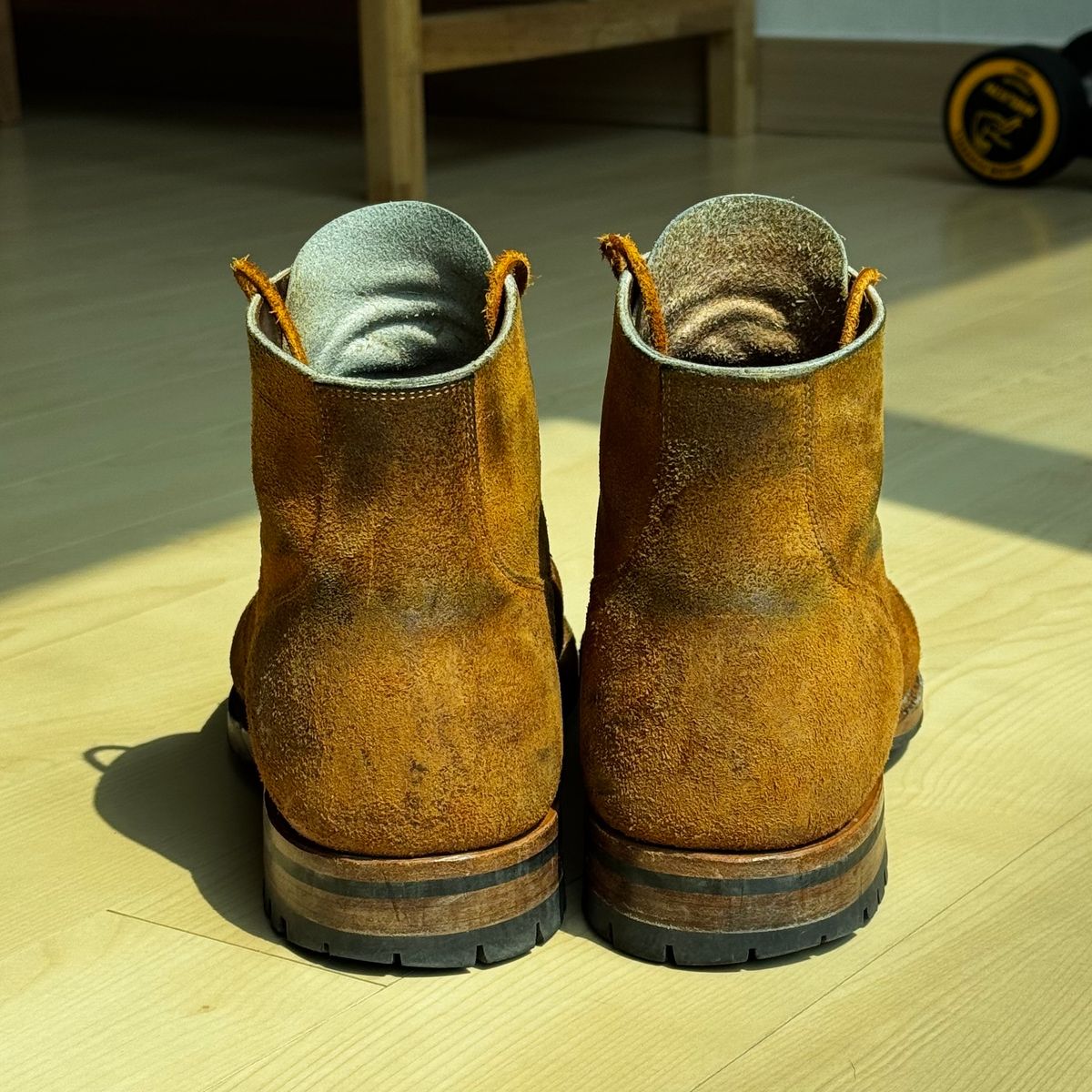 Photo by have.boots.will.travel on April 3, 2025 of the Viberg Service Boot PCT in Horween Golden Brown Predator Roughout.