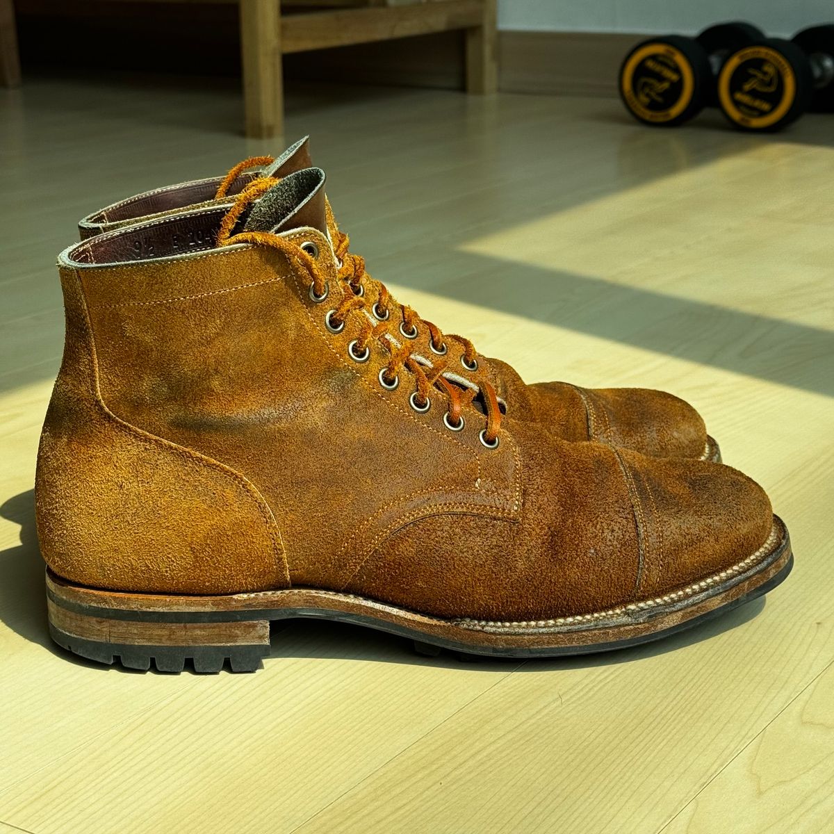 Photo by have.boots.will.travel on April 3, 2025 of the Viberg Service Boot PCT in Horween Golden Brown Predator Roughout.
