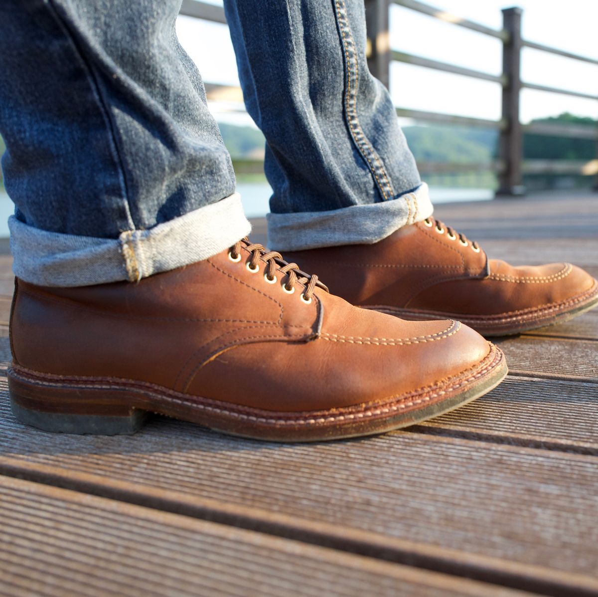 Photo by have.boots.will.travel on August 14, 2022 of the Alden Indy Boot in Horween Tobacco Smooth Chamois.