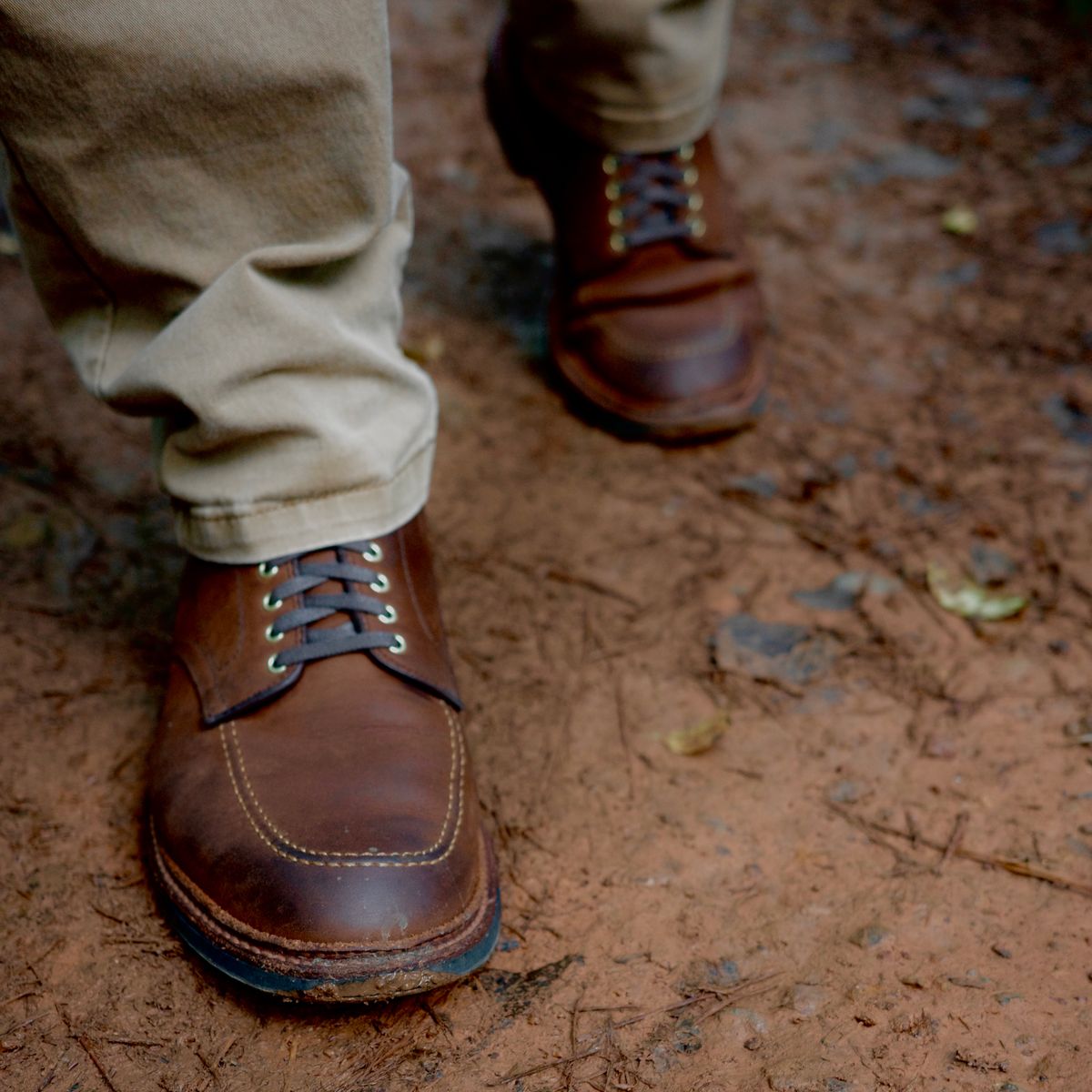 Photo by have.boots.will.travel on June 28, 2023 of the Alden Indy Boot in Horween Tobacco Smooth Chamois.