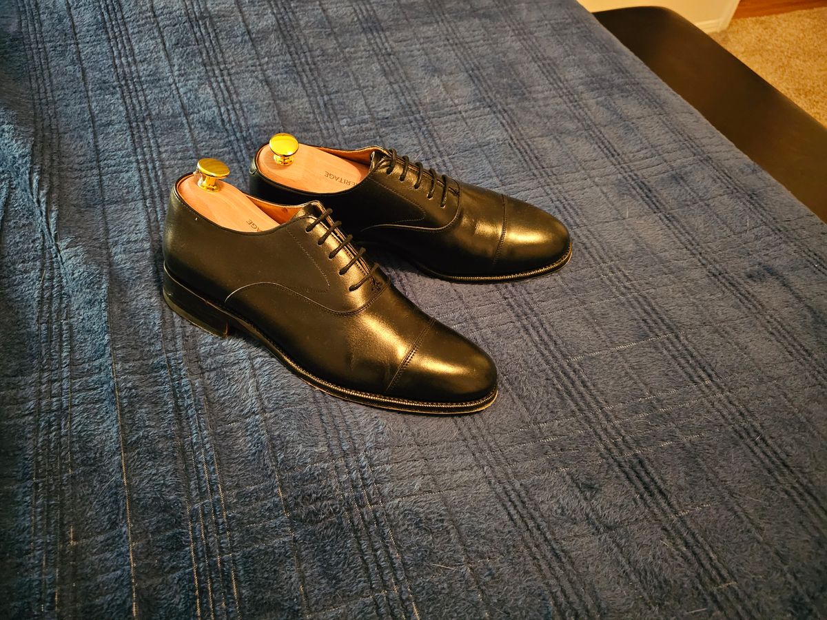 Photo by AspiringNormie on October 4, 2023 of the Meermin Cap Toe Oxford in Du Puy Black Box Calf.