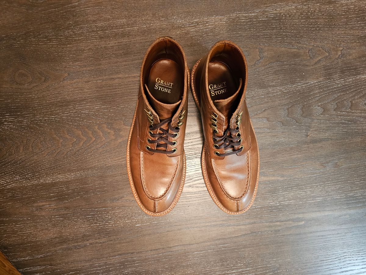 Photo by AspiringNormie on November 2, 2023 of the Grant Stone Ottawa Boot in Horween Dune Chromexcel.