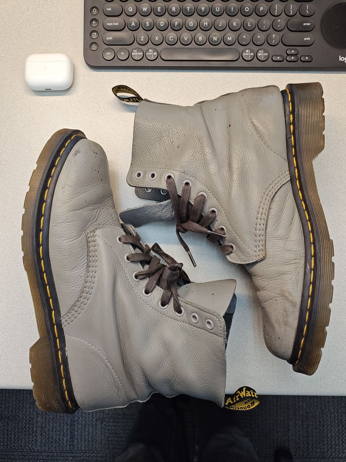 Photo by stephankarolat on January 5, 2024 of the Dr. Martens 1460 Pascal Made In England in Zinc Grey Virginia.