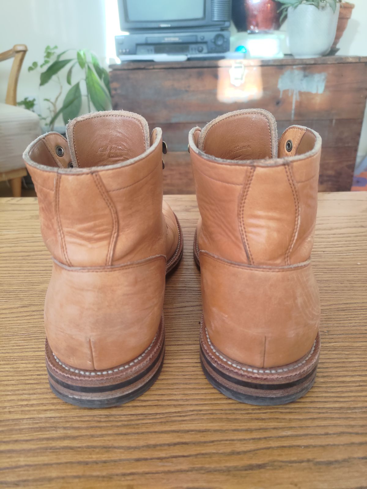 Photo by stephankarolat on December 4, 2022 of the Grant Stone Diesel Boot in Horween English Tan Essex.