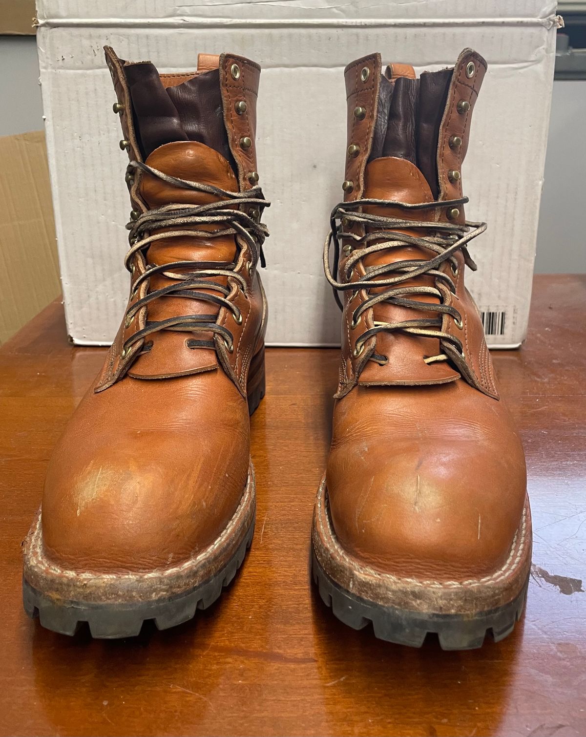 Photo by LTDDaniel on December 4, 2023 of the Nicks DomePro in Wickett & Craig Tan English Bridle.