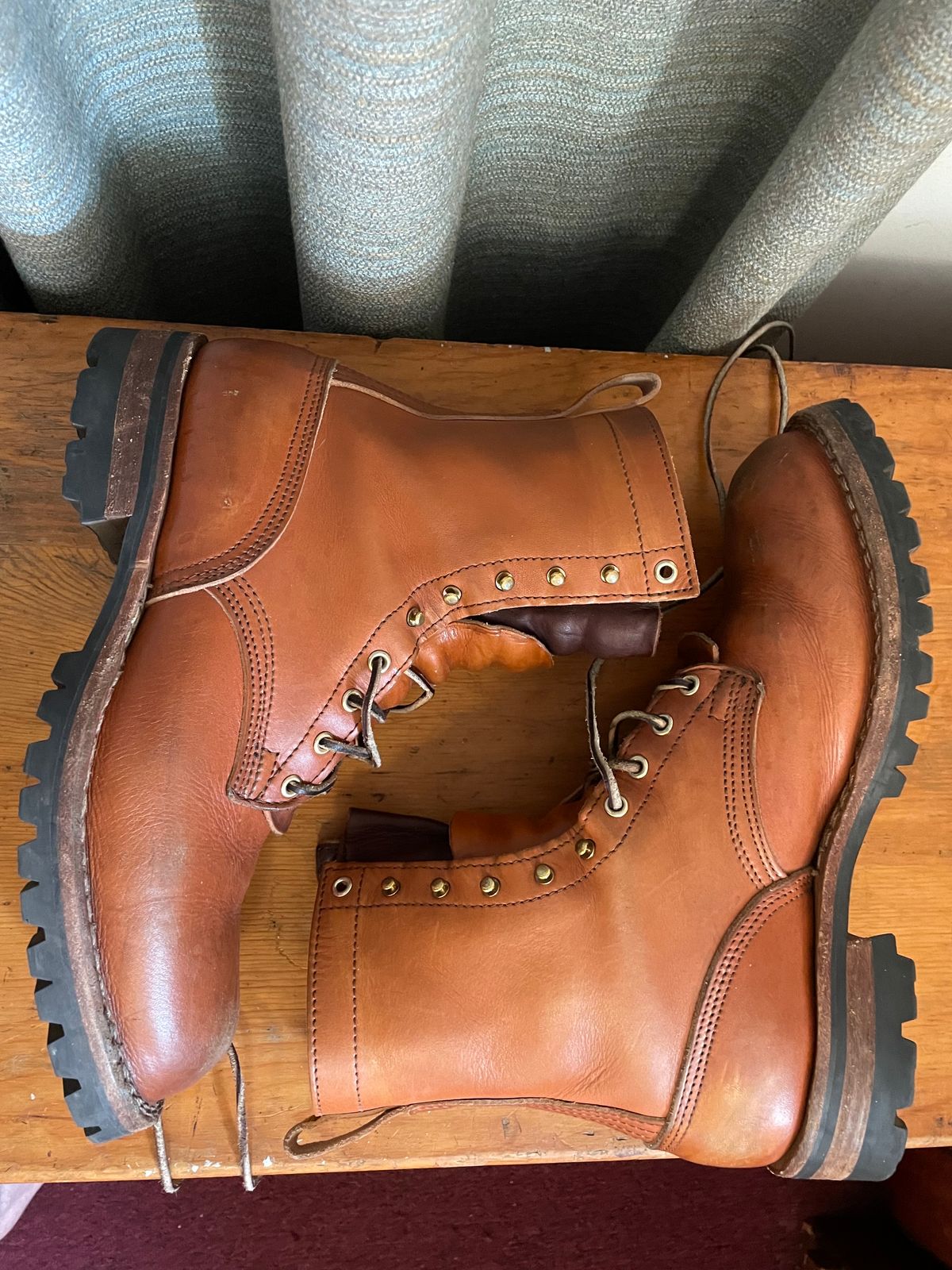 Photo by LTDDaniel on February 5, 2024 of the Nicks DomePro in Wickett & Craig Tan English Bridle.