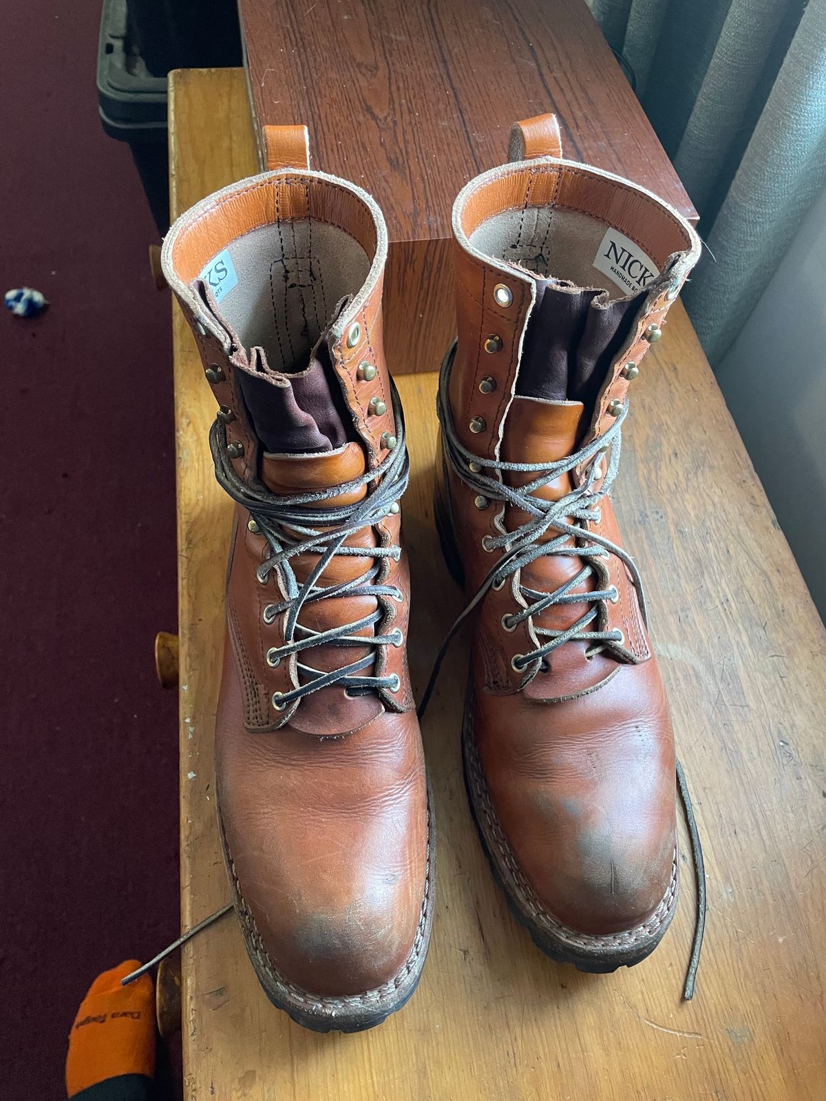 Photo by LTDDaniel on April 5, 2024 of the Nicks DomePro in Wickett & Craig Tan English Bridle.