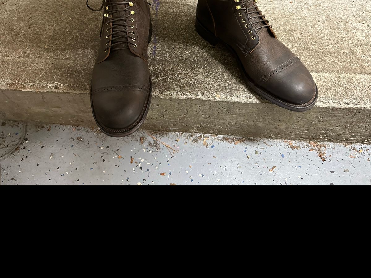 Photo by piratedoc on October 6, 2022 of the Viberg Service Boot BCT in C.F. Stead Zulu Waxed Kudu.