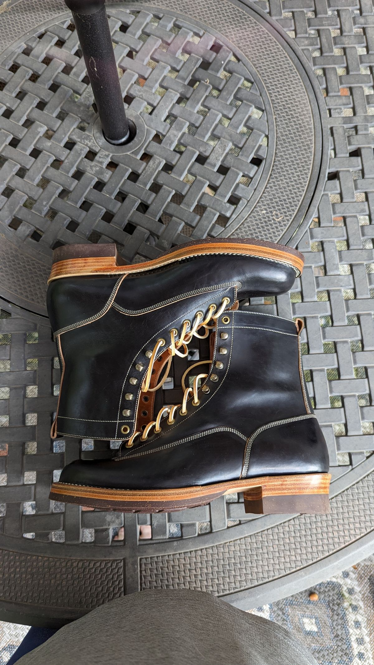 Photo by parcour on October 3, 2023 of the Onderhoud LCV01 Lineman Boot in Maryam Natural Horsebutt Overdyed Black.