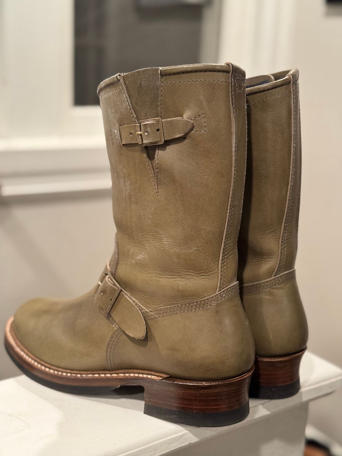 Photo by CarlThaKiller on December 28, 2024 of the John Lofgren Wabash Engineer Boots in Badalassi Carlo Grigio Minerva Liscio.