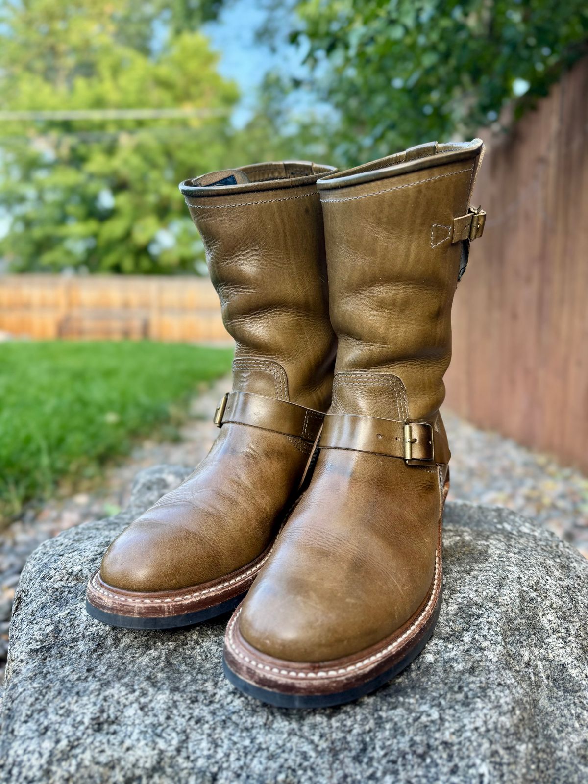 Photo by CarlThaKiller on September 15, 2025 of the John Lofgren Wabash Engineer Boots in Badalassi Carlo Grigio Minerva Liscio.