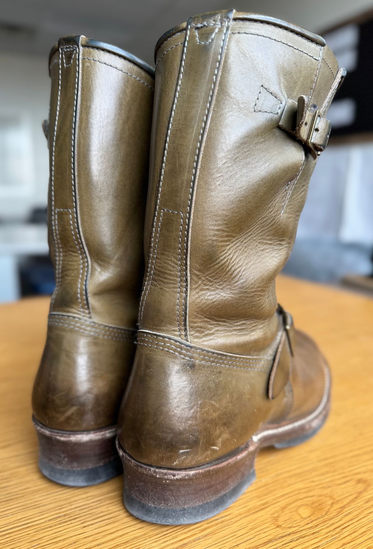 Photo by CarlThaKiller on November 3, 2025 of the John Lofgren Wabash Engineer Boots in Badalassi Carlo Grigio Minerva Liscio.