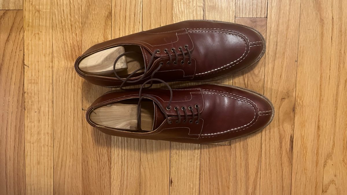 Photo by BigBadWolf on September 12, 2024 of the Meermin Split Toe Derby in Du Puy Burgundy Box Calf.