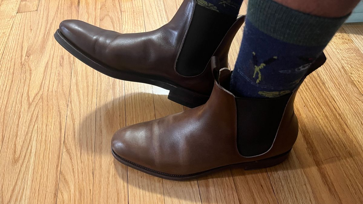 Photo by BigBadWolf on September 12, 2024 of the Meermin Wholecut Chelsea Boot in D’Annonay Dark Brown BoxCalf.