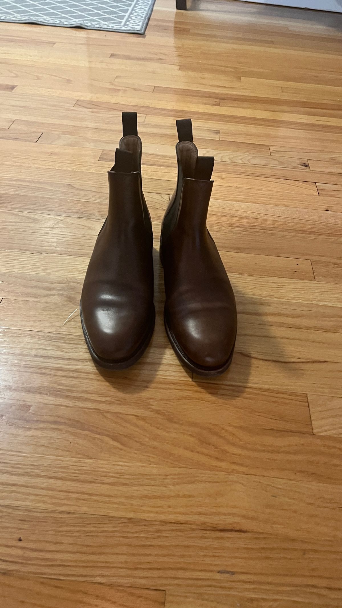 Photo by BigBadWolf on September 12, 2024 of the Meermin Wholecut Chelsea Boot in D’Annonay Dark Brown BoxCalf.