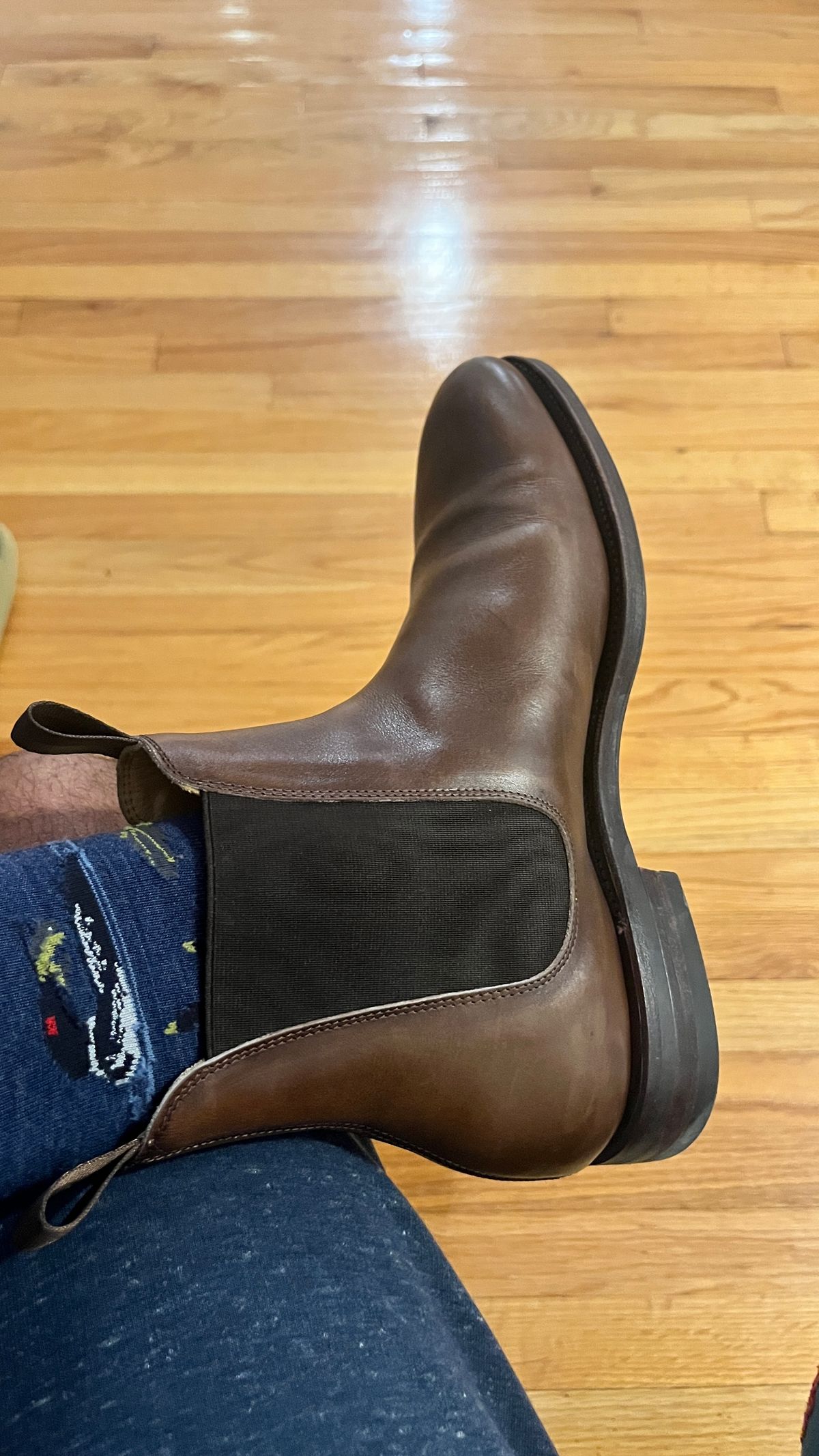 Photo by BigBadWolf on September 12, 2024 of the Meermin Wholecut Chelsea Boot in D’Annonay Dark Brown BoxCalf.