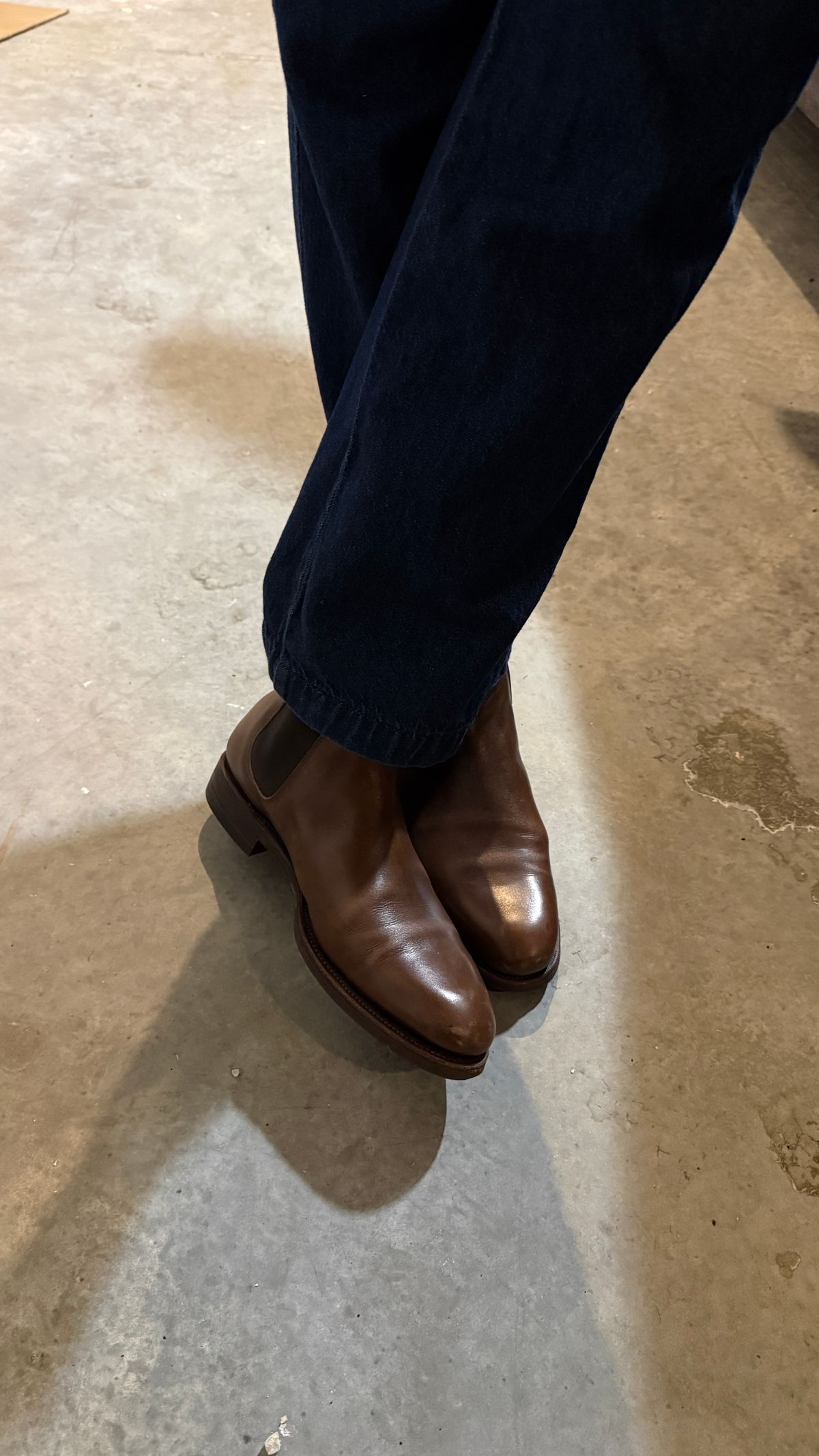 Photo by BigBadWolf on December 18, 2025 of the Meermin Wholecut Chelsea Boot in D’Annonay Dark Brown BoxCalf.