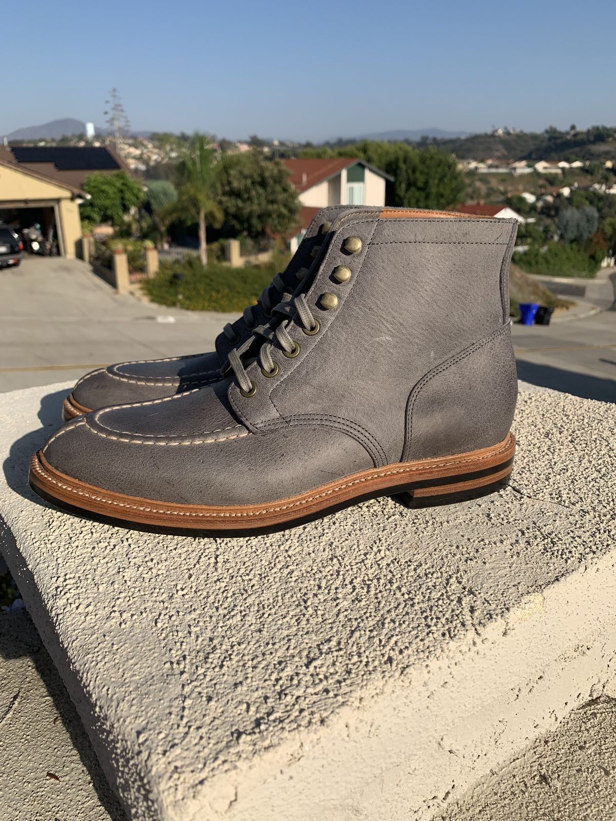 Photo by patinathunderdome on September 30, 2021 of the Grant Stone Ottawa Boot in C.F. Stead Storm Kudu.