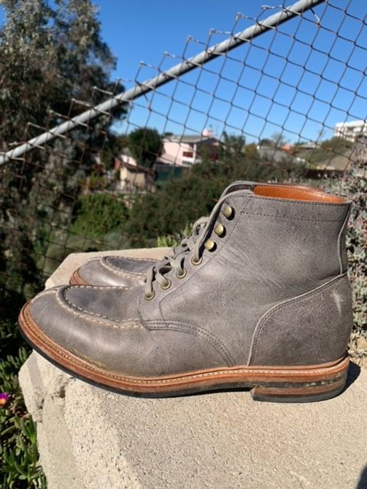 Photo by patinathunderdome on February 5, 2022 of the Grant Stone Ottawa Boot in C.F. Stead Storm Kudu.