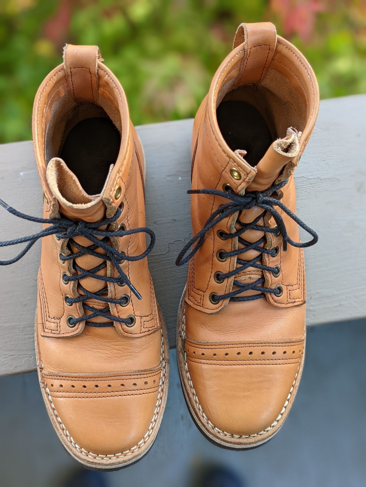 Photo by patinathunderdome on November 1, 2021 of the Wesco Hendrik in Horween Natural Essex.