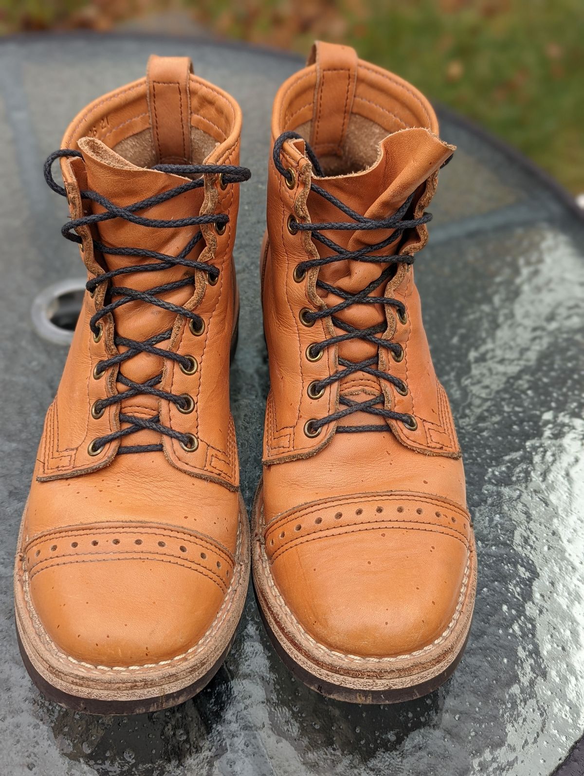 Photo by patinathunderdome on January 5, 2022 of the Wesco Hendrik in Horween Natural Essex.