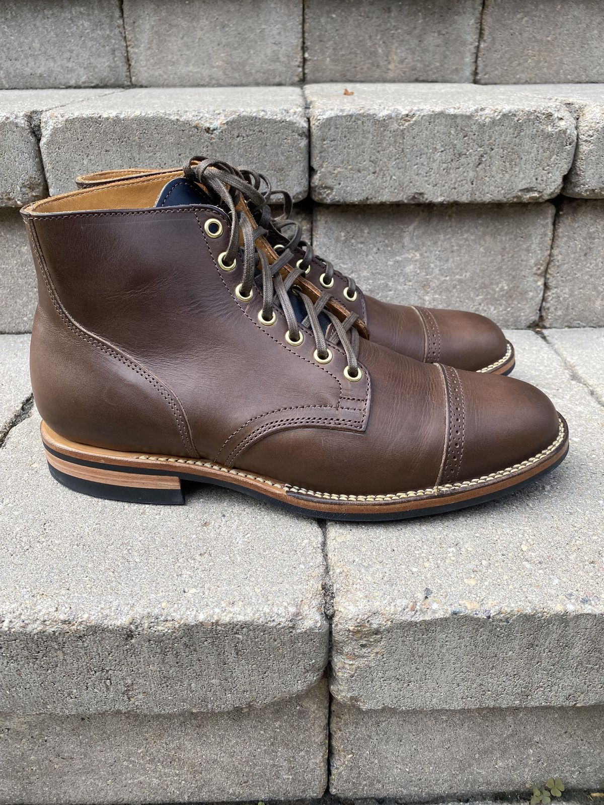 Photo by patinathunderdome on October 2, 2021 of the Viberg Service Boot in Guidi Olive Calf.