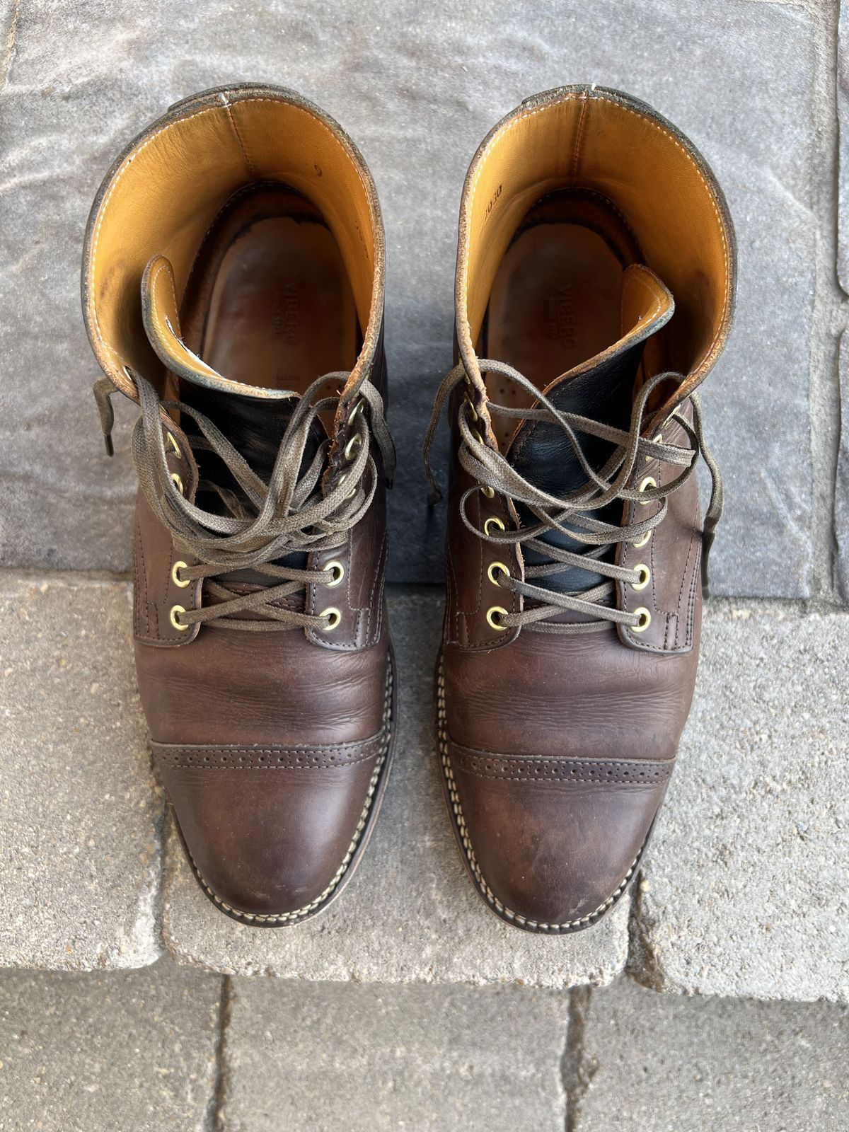 Photo by patinathunderdome on March 5, 2022 of the Viberg Service Boot in Guidi Olive Calf.