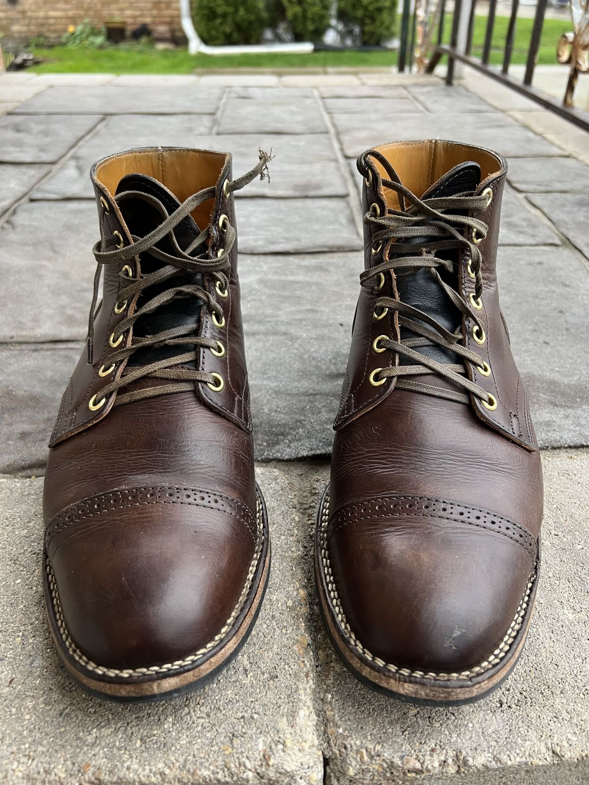 Photo by patinathunderdome on May 6, 2022 of the Viberg Service Boot in Guidi Olive Calf.