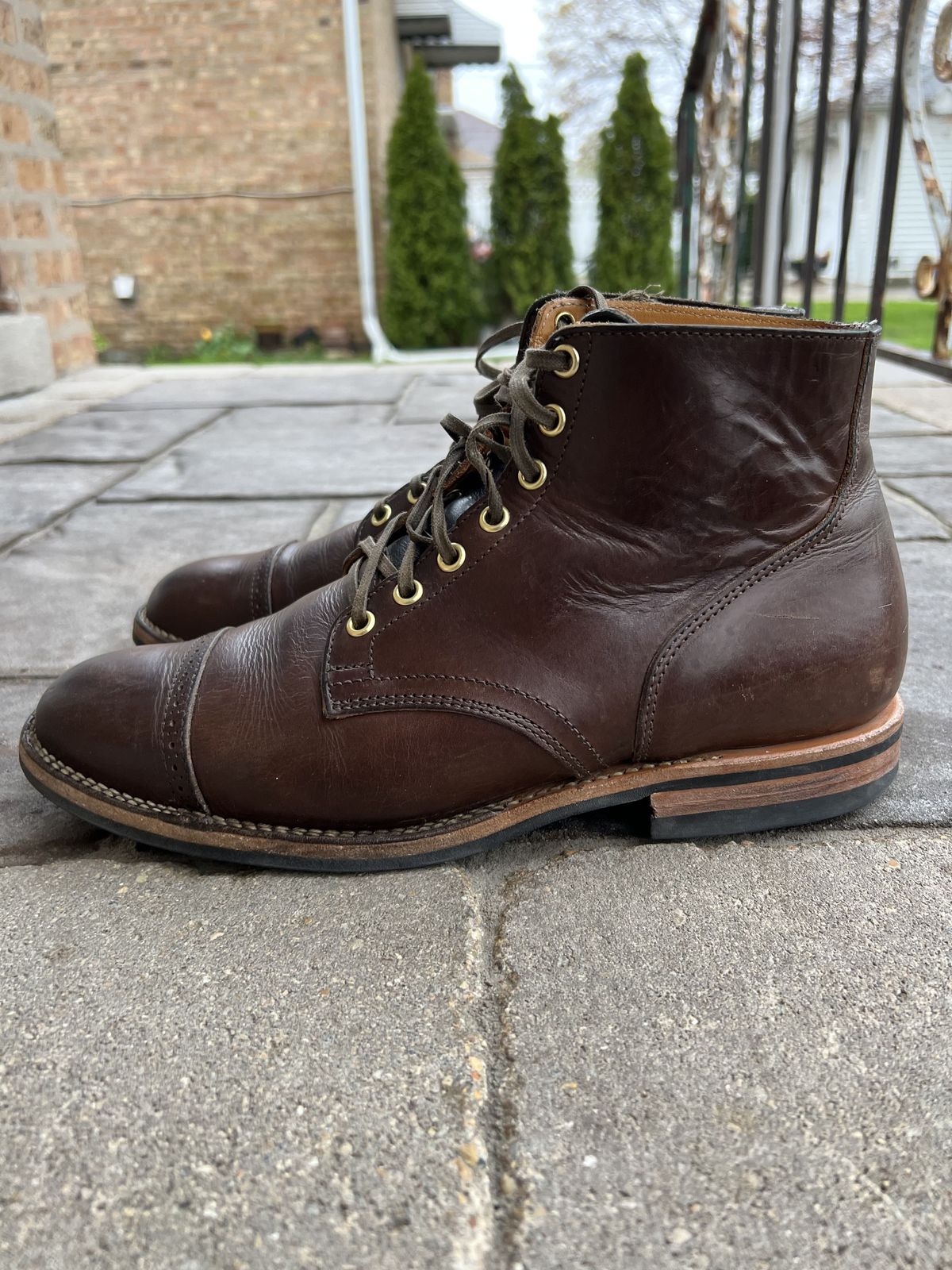 Photo by patinathunderdome on May 6, 2022 of the Viberg Service Boot in Guidi Olive Calf.