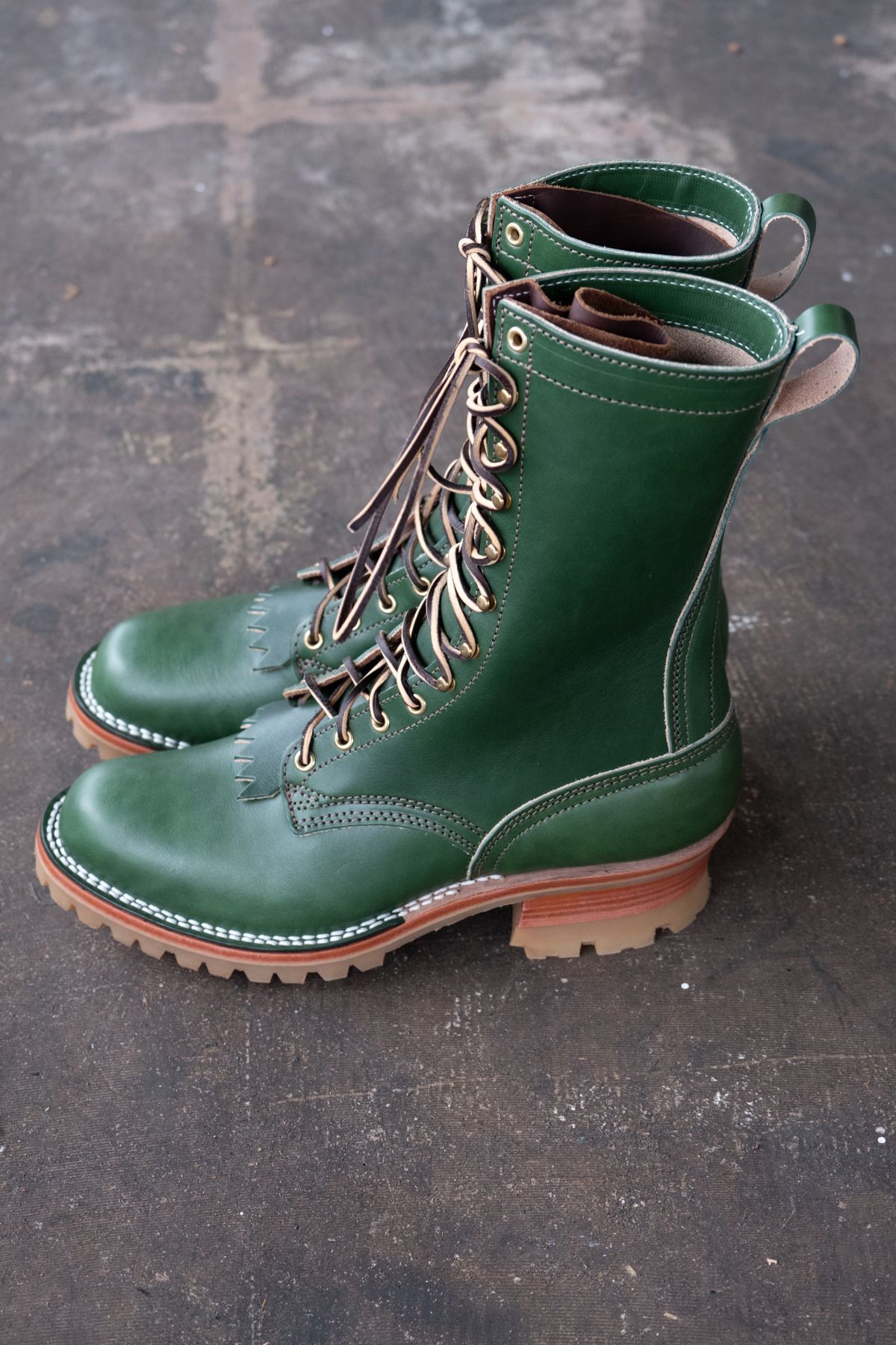 Photo by patinathunderdome on October 1, 2021 of the Nicks BuilderPro in Wickett & Craig Zucchini English Bridle.