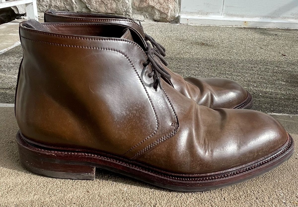 Photo by patinathunderdome on February 5, 2022 of the Carmina Chukka Boots 708 in Horween Armagnac Shell Cordovan.