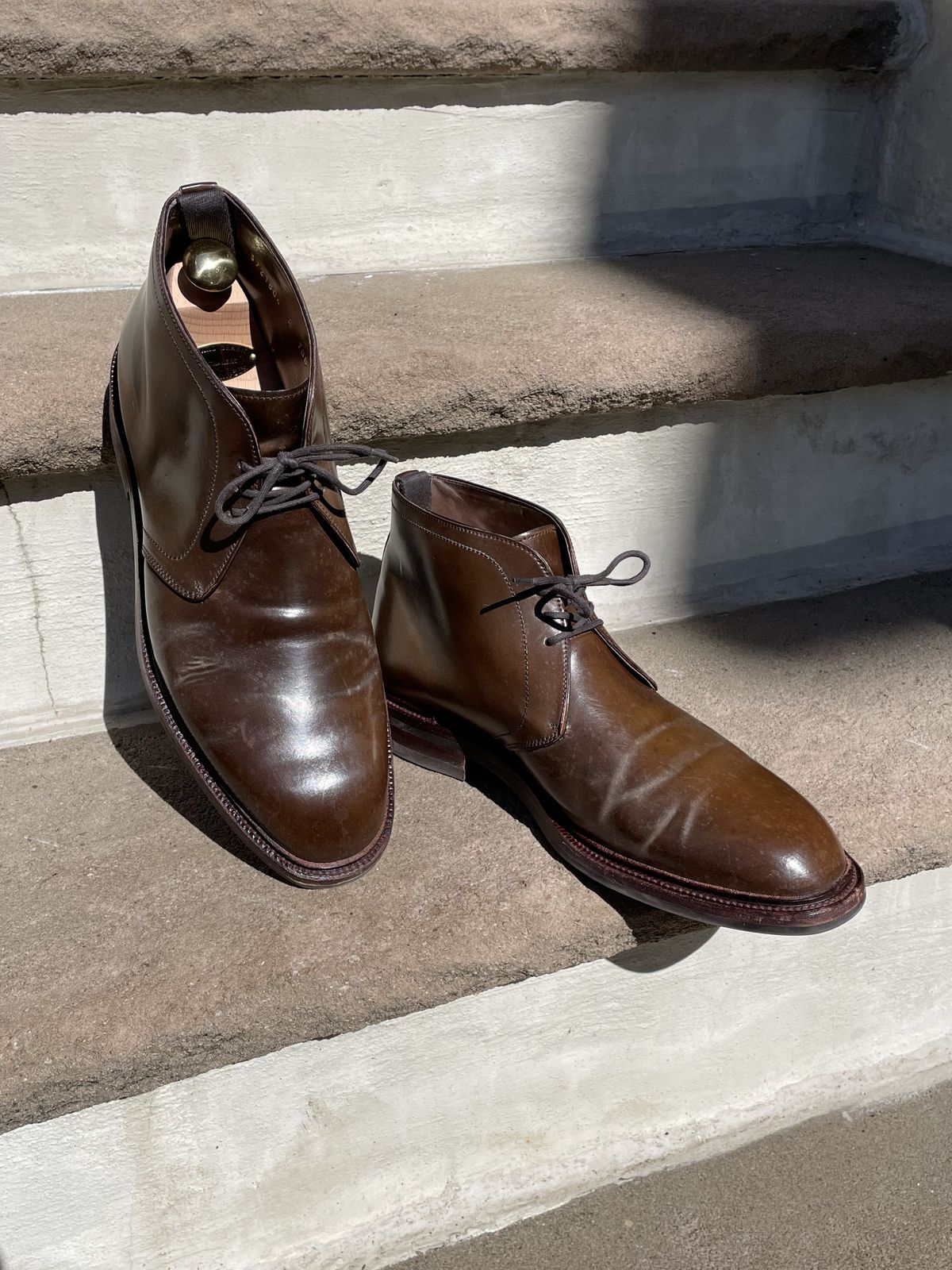 Photo by patinathunderdome on March 3, 2022 of the Carmina Chukka Boots 708 in Horween Armagnac Shell Cordovan.