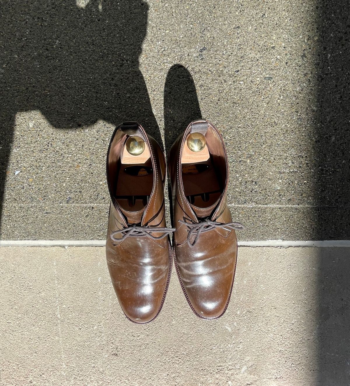 Photo by patinathunderdome on March 3, 2022 of the Carmina Chukka Boots 708 in Horween Armagnac Shell Cordovan.