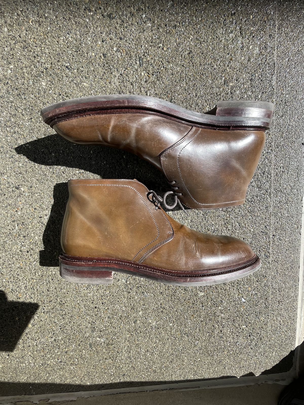 Photo by patinathunderdome on March 3, 2022 of the Carmina Chukka Boots 708 in Horween Armagnac Shell Cordovan.