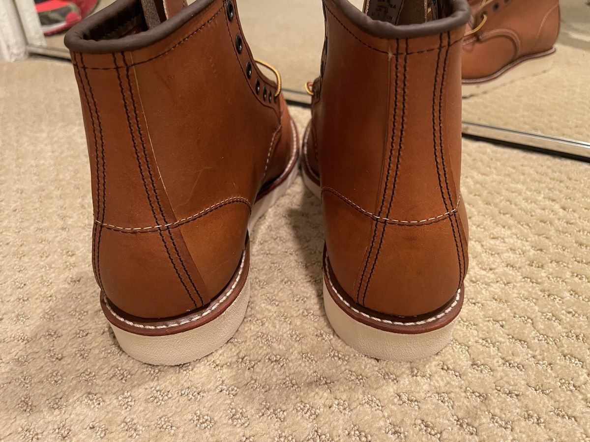 Photo by patinathunderdome on October 2, 2021 of the Red Wing 6-Inch Classic Moc in S.B. Foot Oro-Iginal.