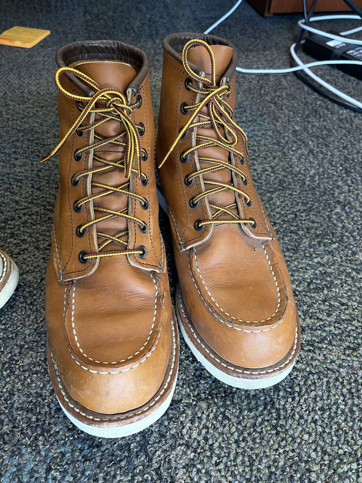 Photo by patinathunderdome on November 4, 2021 of the Red Wing 6-Inch Classic Moc in S.B. Foot Oro-Iginal.