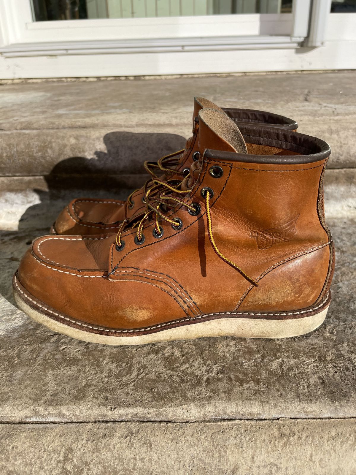 Photo by patinathunderdome on January 5, 2022 of the Red Wing 6-Inch Classic Moc in S.B. Foot Oro-Iginal.